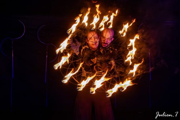 Spectacle de feu, éventails de feu, spectacle de feu Grand Est